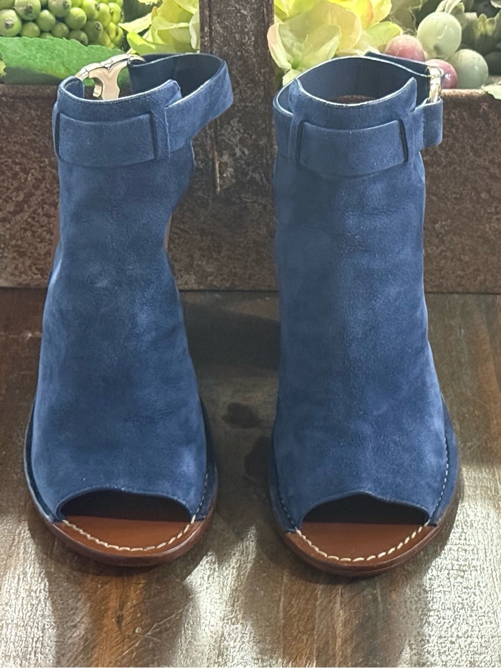Tory Burch Women’s Size 8M Blue Suede Peep Toe Booties EUC - Picture 1 of 11
